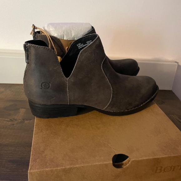 Born KERRI GREY PELTRO DISTRESSED size 9.5 - Picture 5 of 10